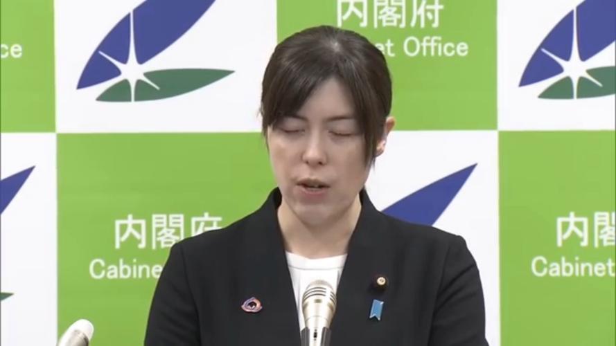 美国总统，把自己P成了日本动漫里的忍者。这本来是个段子。可万万没想到，一向对美国