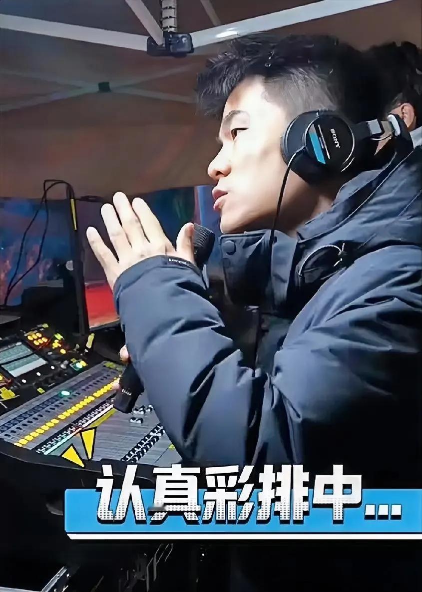 太累了！董宇辉连彩排也要亲自㧓？

    将士出征粮草先行，与辉同行山东行26