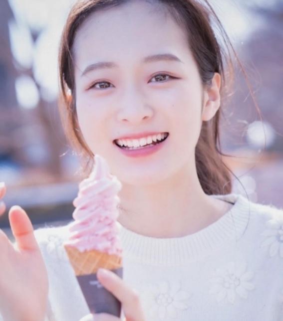 【“上过大学”和“没上大学”女生的区别，3张图让你看清，很现实】

没有上过大学