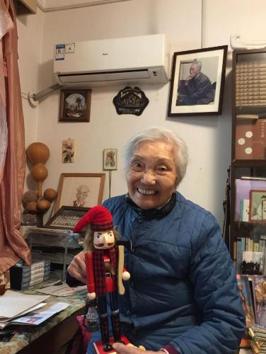 80岁丧偶独居到104岁，没去养老院没靠子女，去世前也是独自一人，这位老人不是别