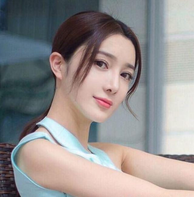 赵本山最美女徒弟任娇为什么拜赵本山为师？任娇当年是通过全国性的演艺比赛被赵本山注