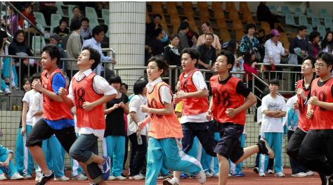 湖北中考体育50分怎么拿满？全省通用训练方法+各地评分差异
你家孩子平时体育成绩