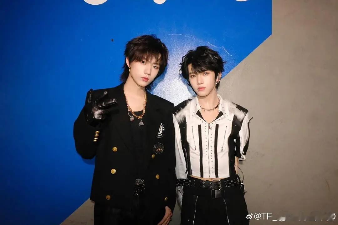 张子墨竟然这么高，我还以为他挺矮的