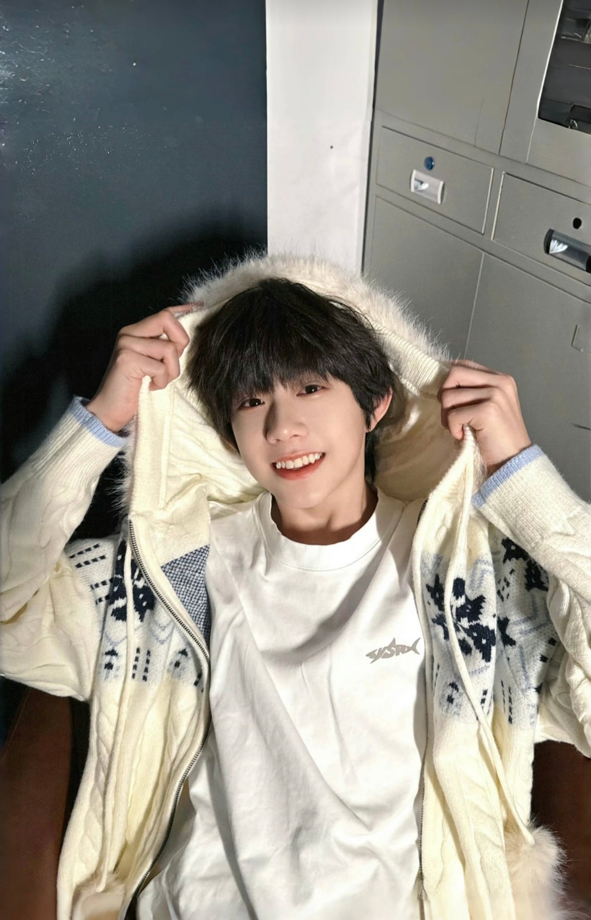 陈奕恒路透身材比例建设四代比例王不用穿搭往那一站就是男模陈奕恒