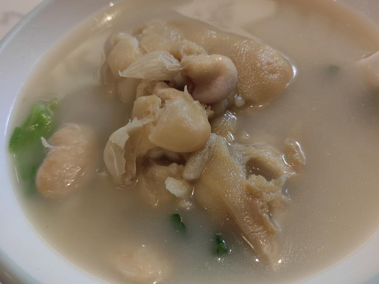 中午一个蹄花润润肠胃