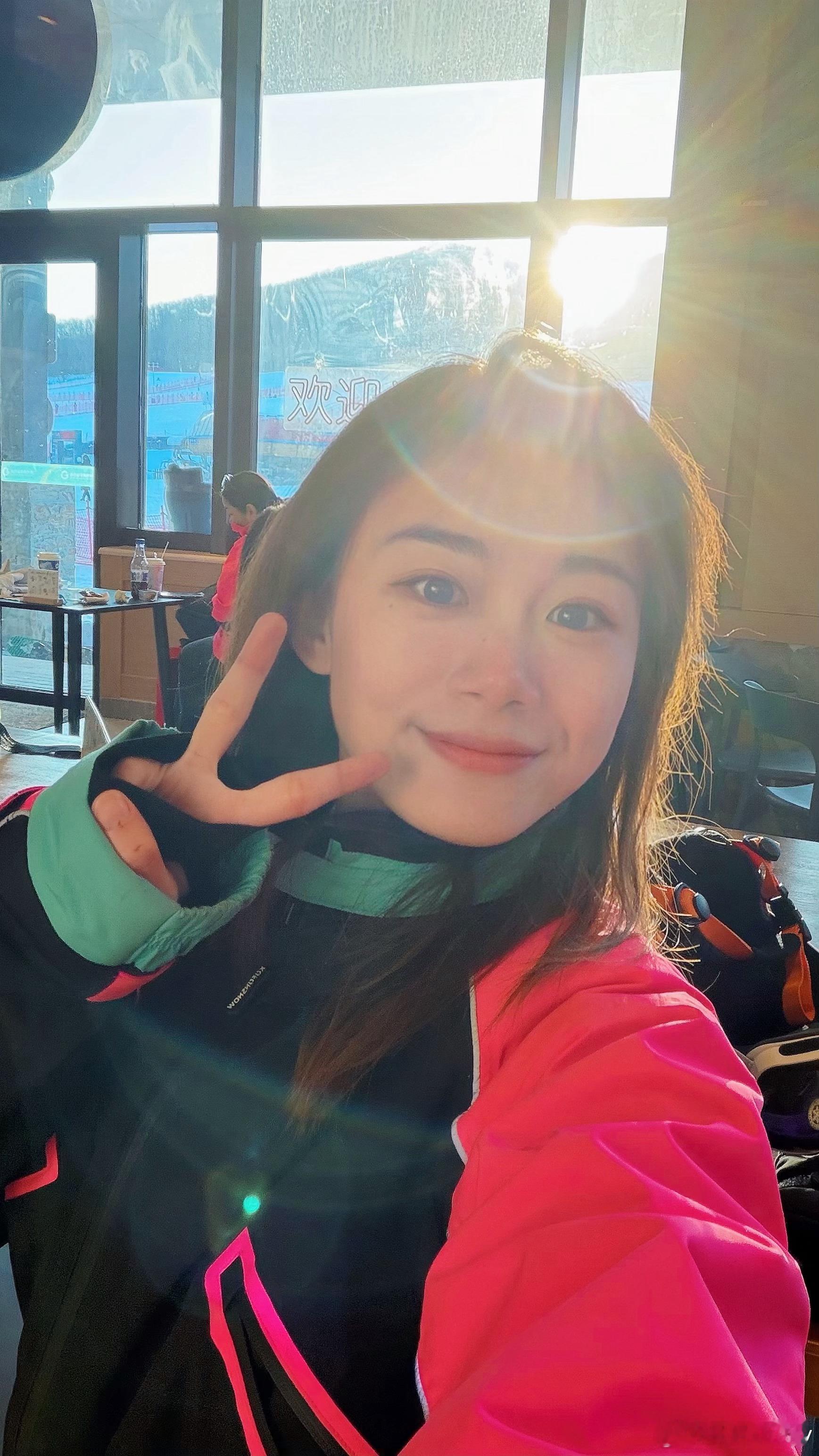 今天是酷girl⛷️挑战-30℃长白山滑雪桐话绿茵不要穿一身白去滑雪 白山·鲁能