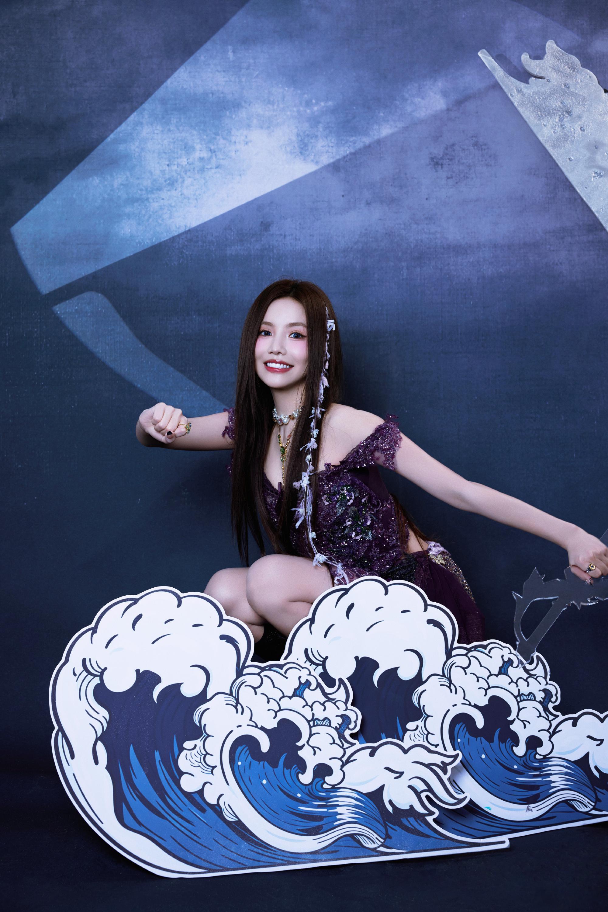 安崎乘风破浪具象化了安崎是真的在乘风破浪啊安崎这是把乘风破浪具像化了，安崎真的在