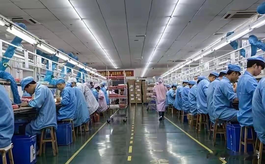 盘活中国经济关键的一招：强制双休不是福利，该给中国经济松绑了

相信很多人都注意