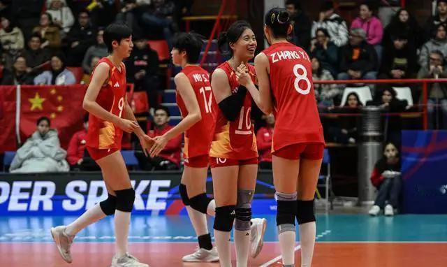 u17女排世锦赛女单半决赛 结束，中国u17惨败，无缘决赛
中国女排u17 被美