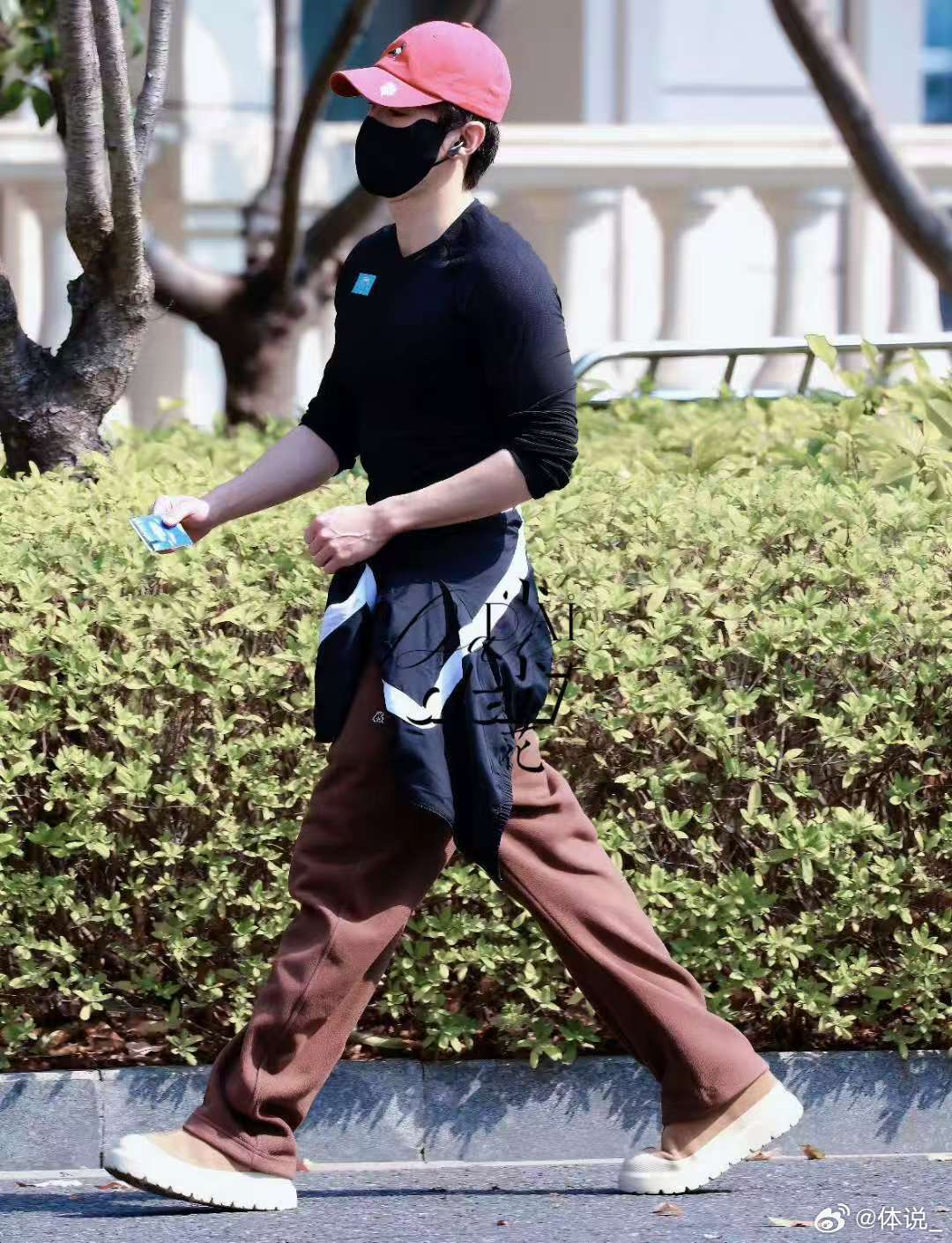 建议代旭把胸肌写进简历 代旭在《风华合伙人》也太圈粉！认真靠谱身材绝，建议胸肌直