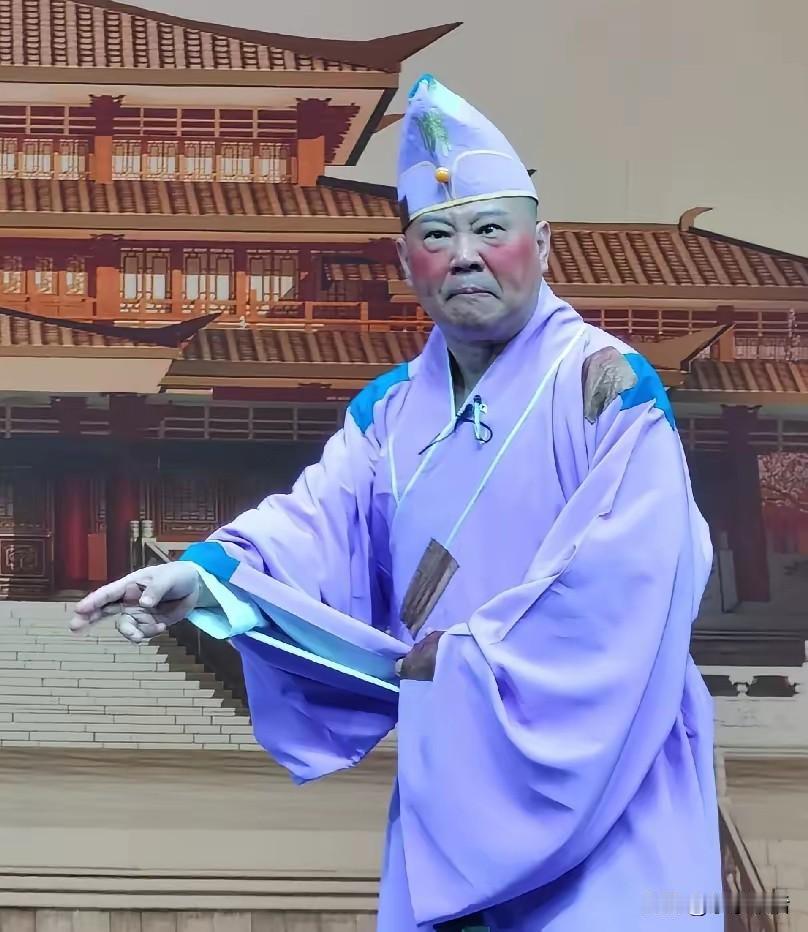 祸从口出，老郭这次有点麻烦了！
现在看，他是被立案了！立案就要处理，咋处理？高高