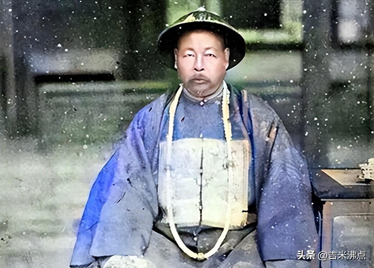 和田街头突然多了五千印度人，左宗棠没抓也没赶，反而让他们继续摆摊做生意。这事发生