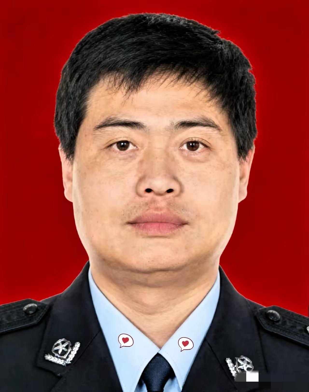 48岁，政委，这在县公安局里可是正吧经的“大官”了。

要是换个圆滑世故的人，这