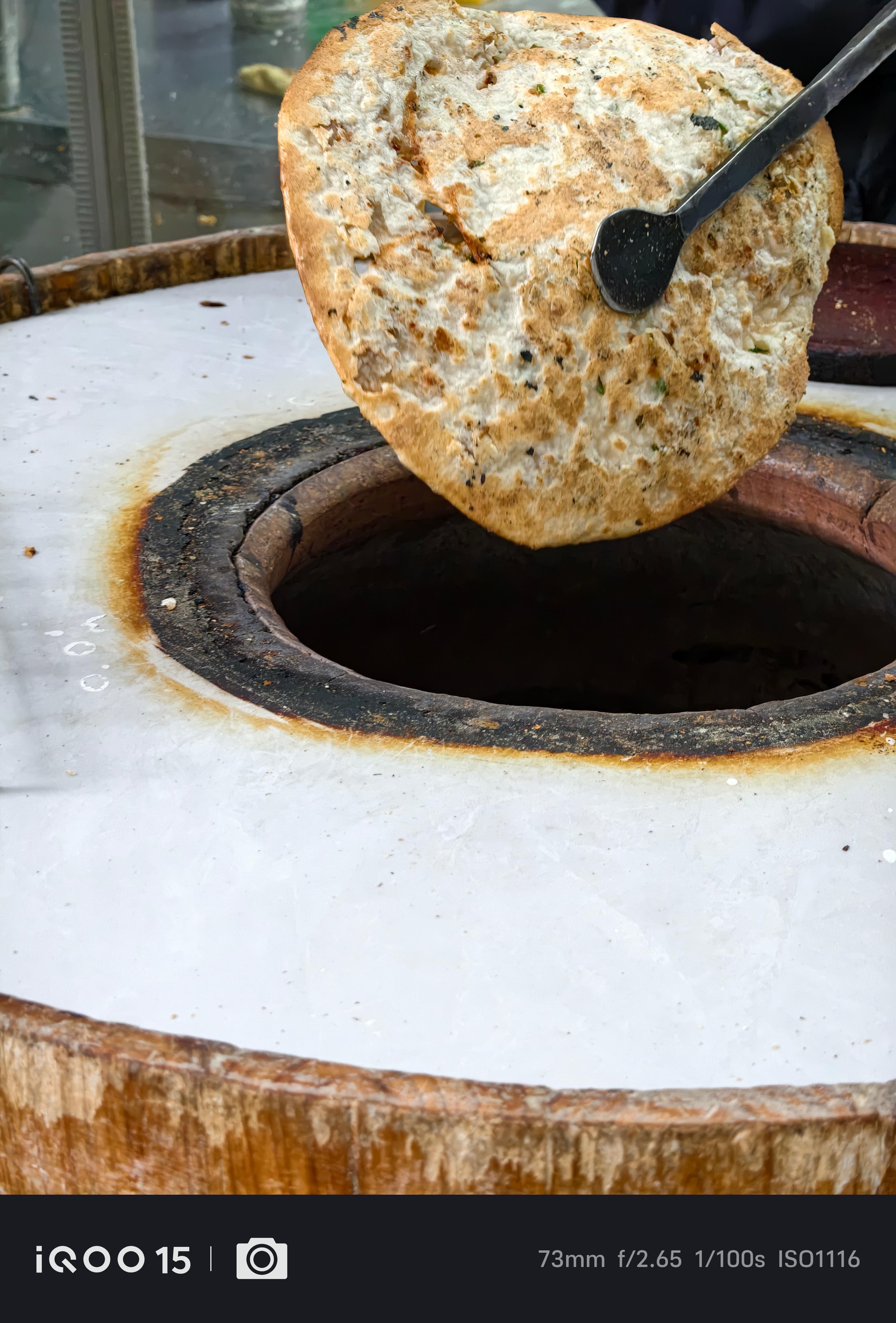 吃完午饭还是嘴馋，买个衢州烤饼吃