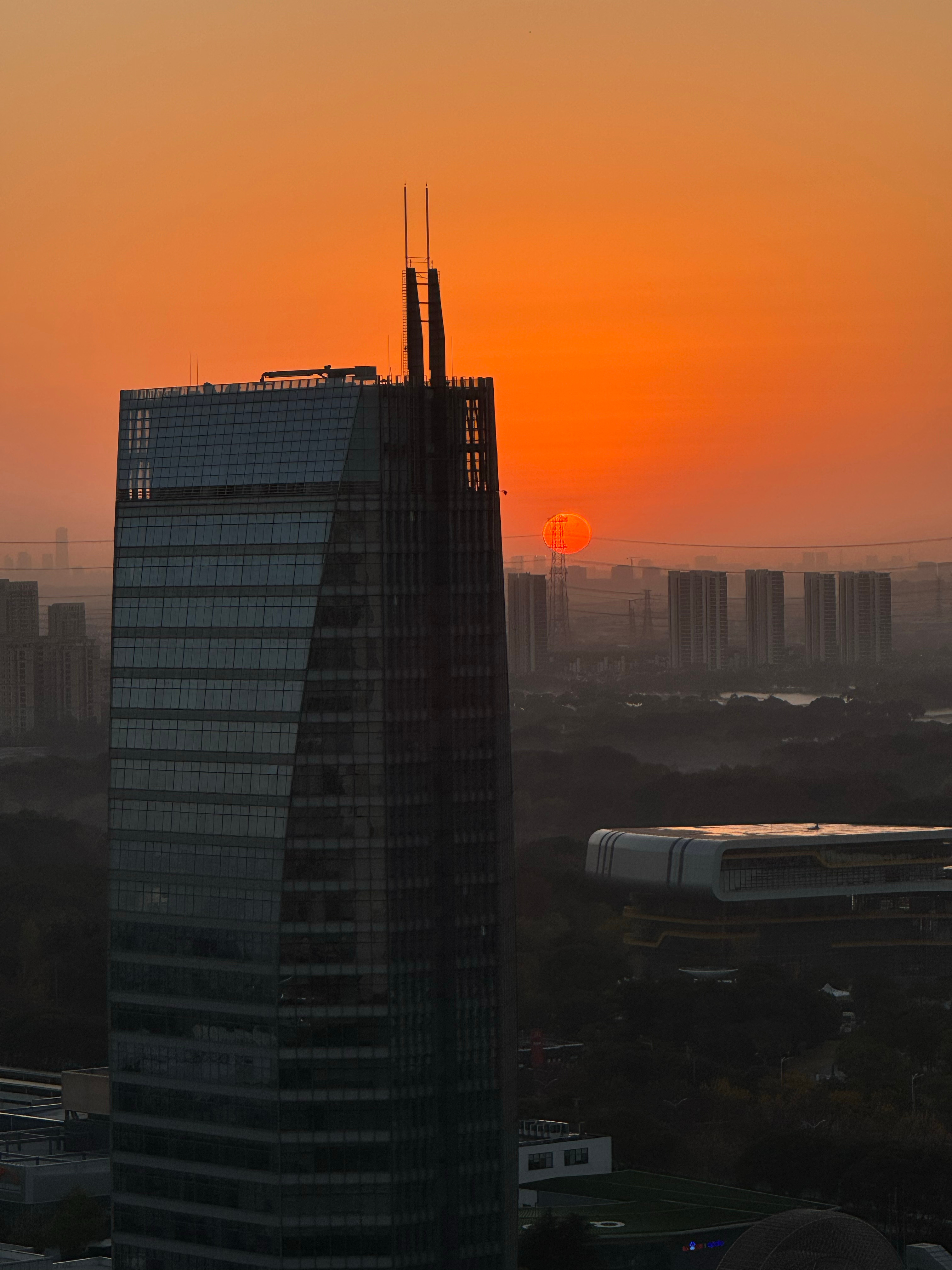 Sunrise总是有点美～ 