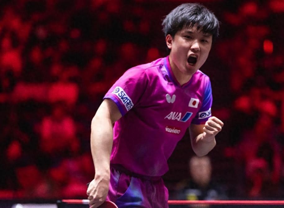 张本智和3-2卡尔伯格，决胜局10-4被翻盘又逆转，这球到底怎么打下来的。
重庆