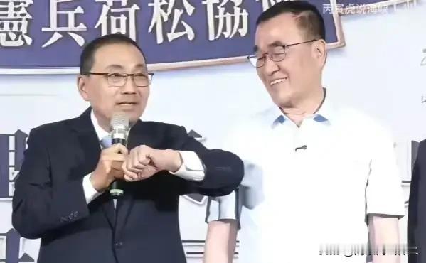 小肚鸡肠的侯友谊！

真是哪壶不开提哪壶，侯友谊用一个读秒的动作，再次表明其心胸