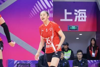 上海女排0-3惨败天津女排！为何一到天津就输球？球迷非常不理解？本赛季上海女排两