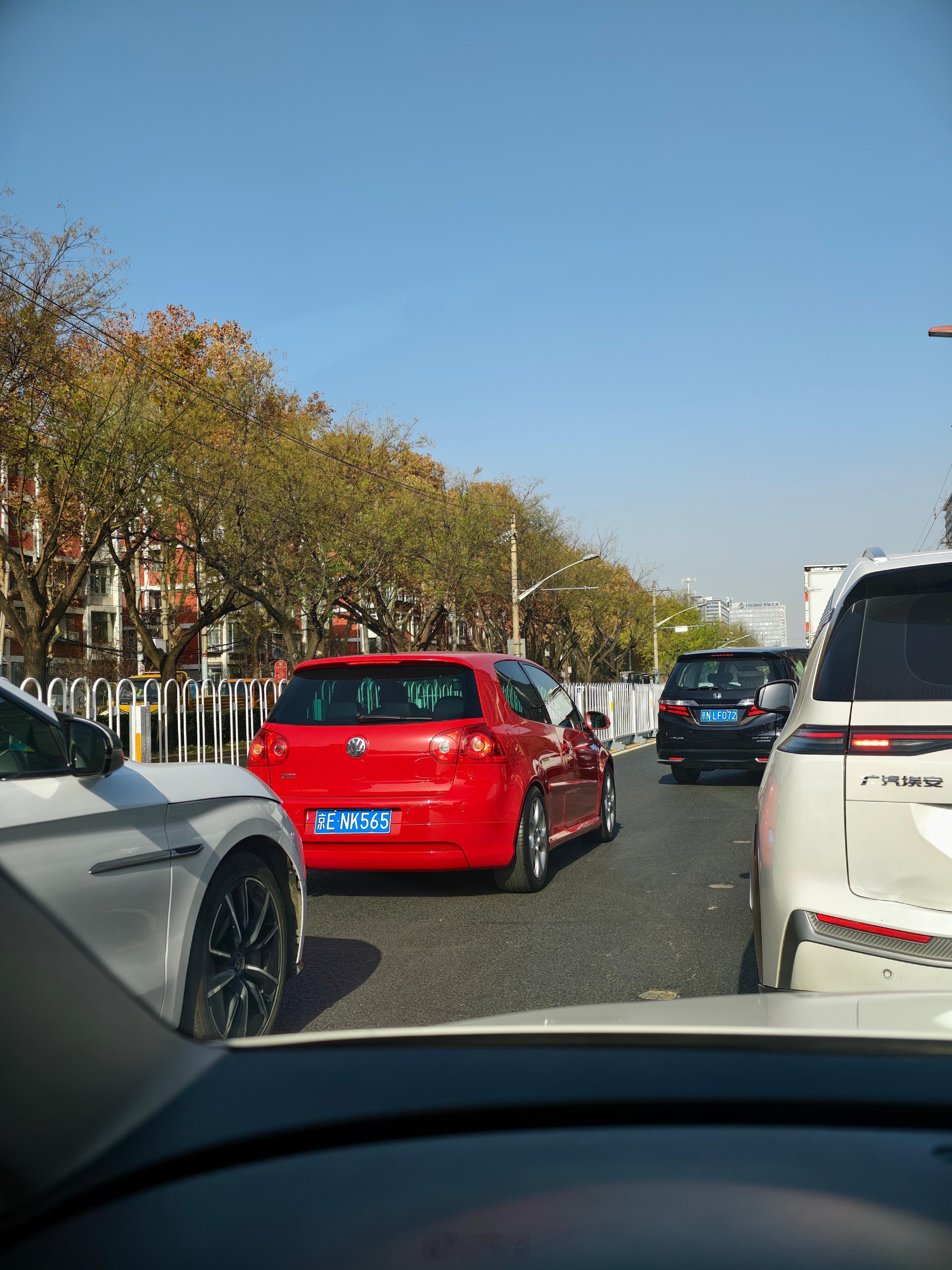 最近也是足够幸运，竟然还能遇到这种成色的5代GTI 老旧燃油车 北京