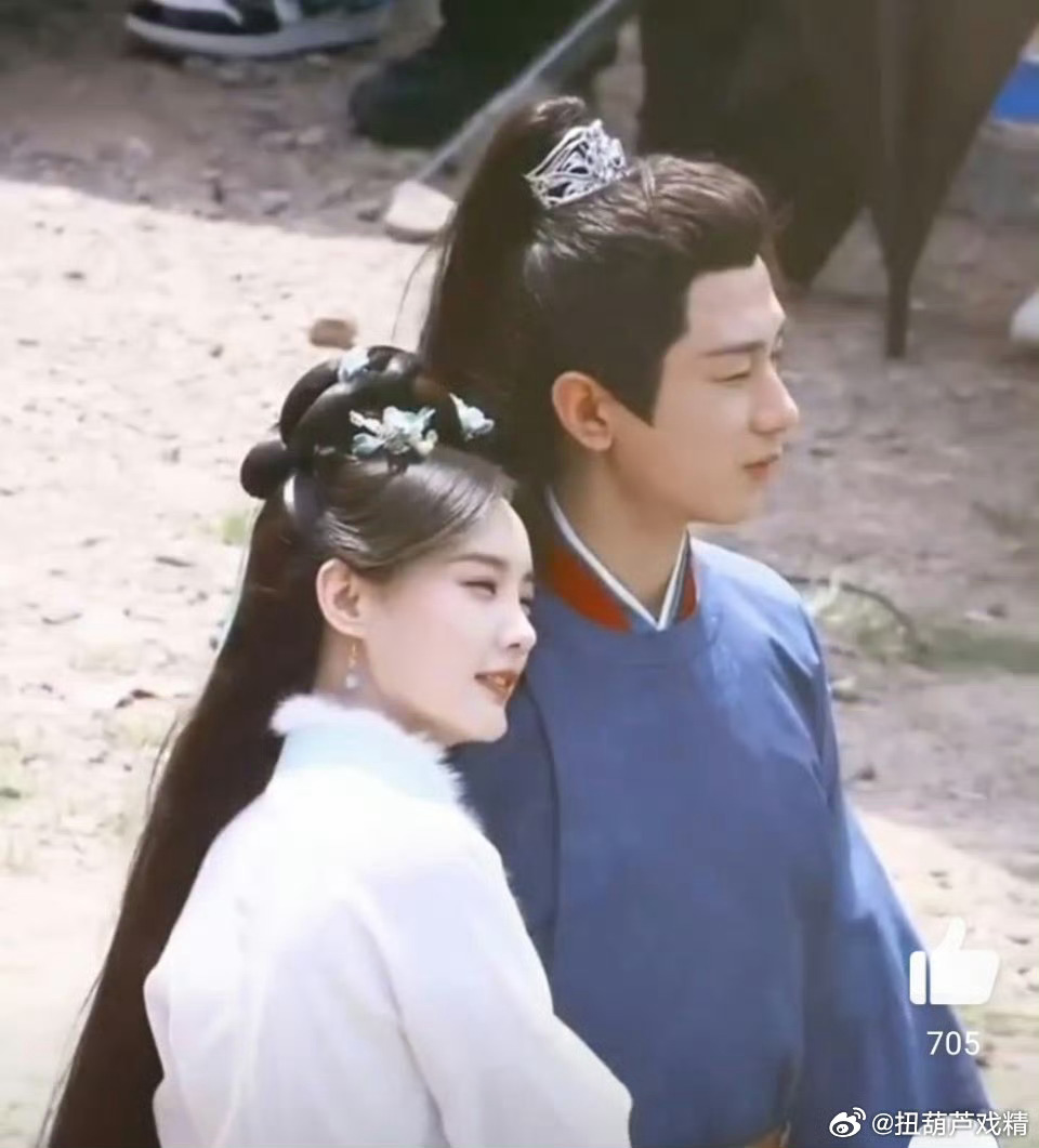 看看人家的女主运 ​​​