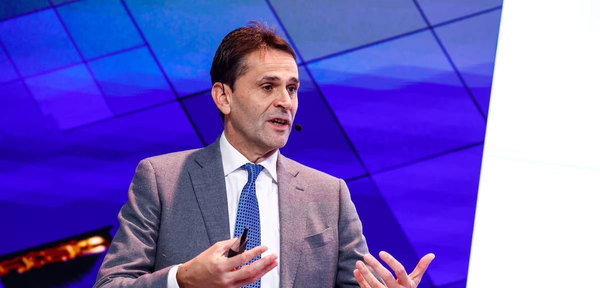 最近啊，荷兰跟中国在外交上有点小摩擦，起因是荷兰对安世半导体这个芯片制造商搞了个