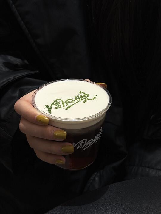 上海首家！！！喝到杭州之光了……