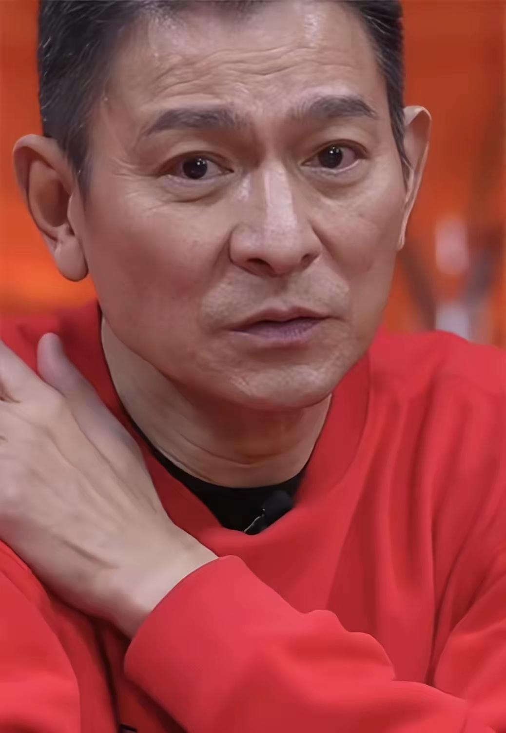 中国最帅的老头儿，八九十年代的男神，现在就算你已经满脸皱纹，你还是大家心中最帅的