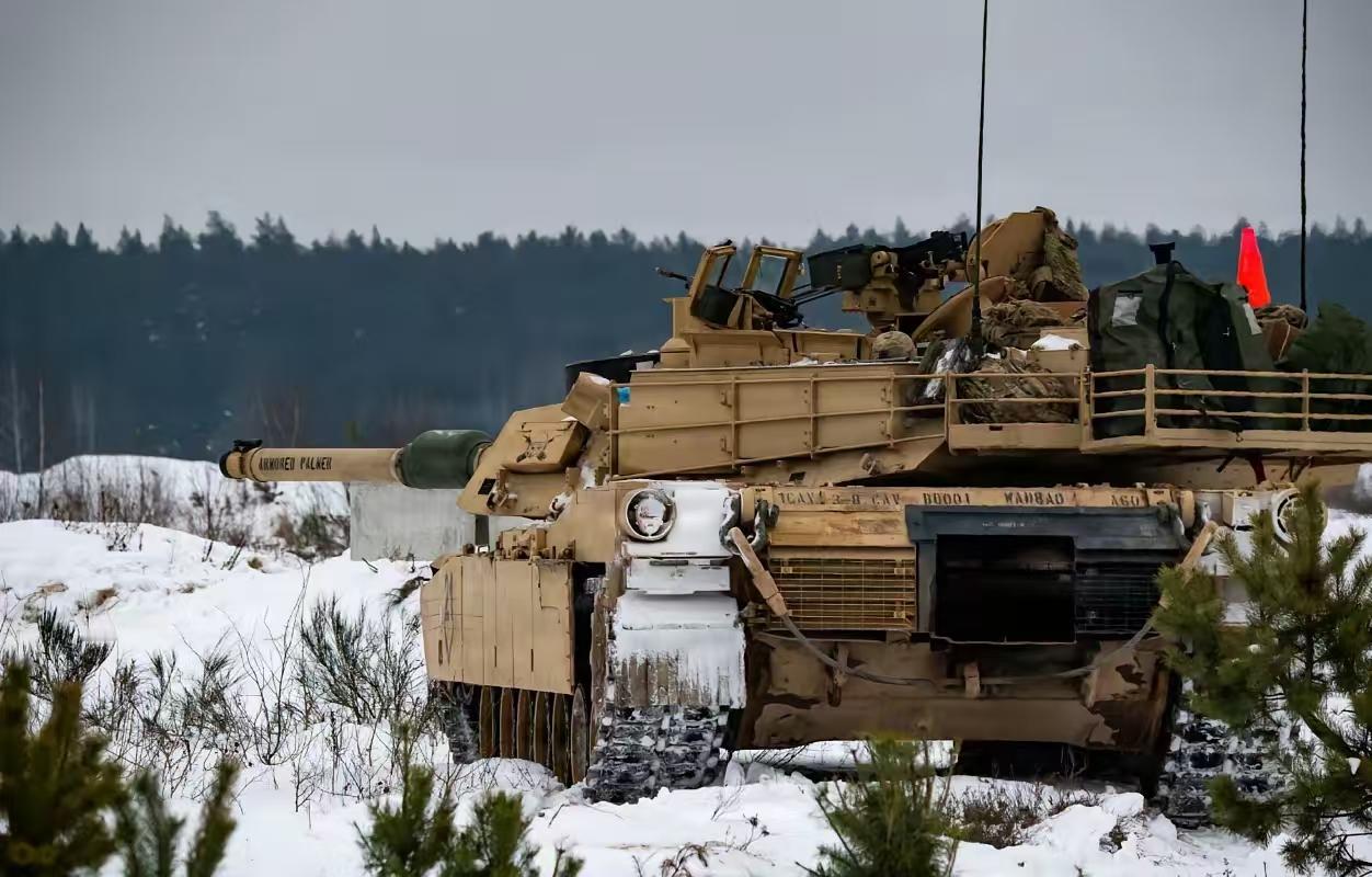 俄罗斯对外情报局消息，英国和法国准备使用核武器武装乌克兰！如果这个事情是真的，那