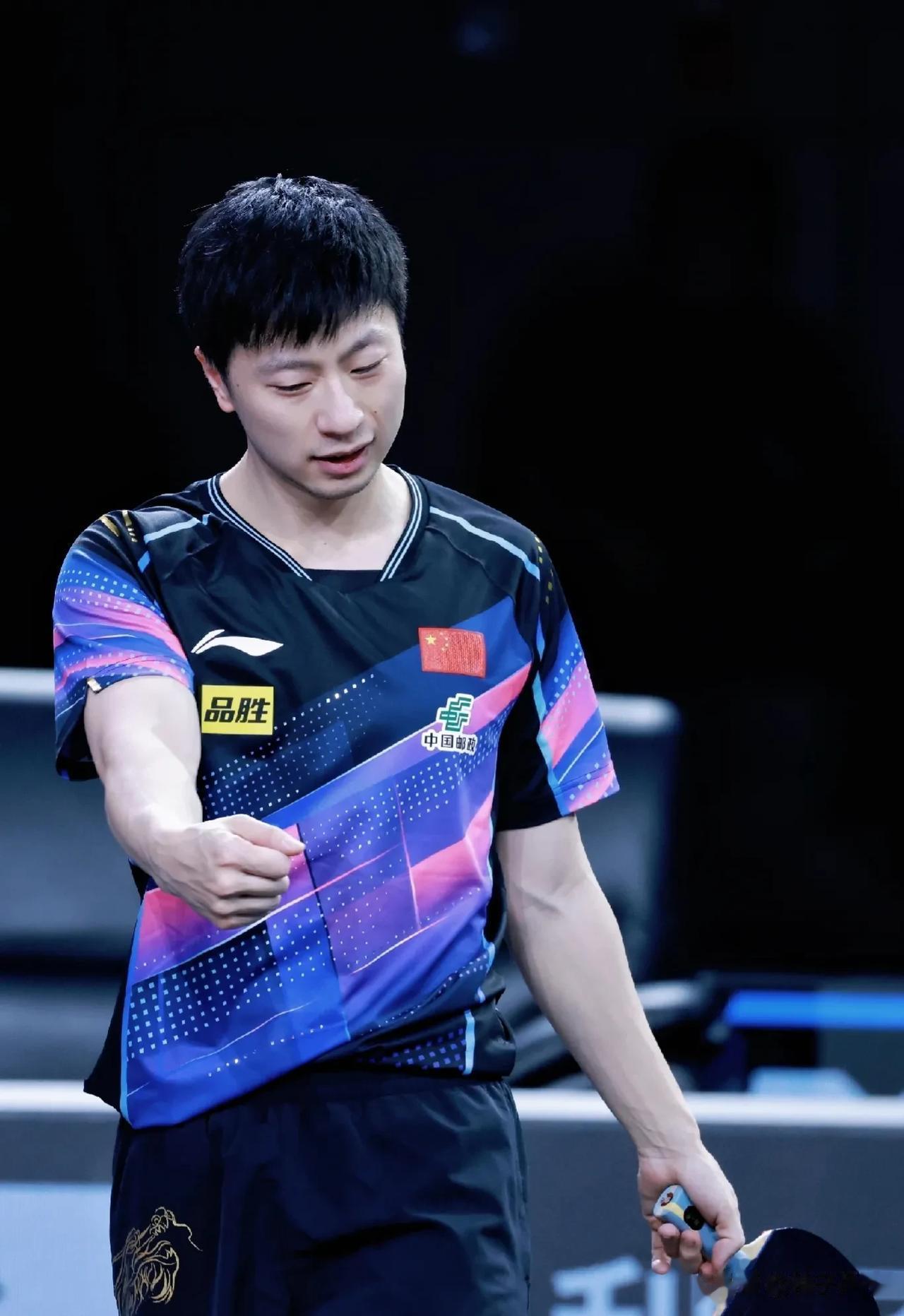 马龙3:2F勒布伦与王楚钦会师决赛

F勒布伦先是将林诗栋阻挡在八强门外，又在双