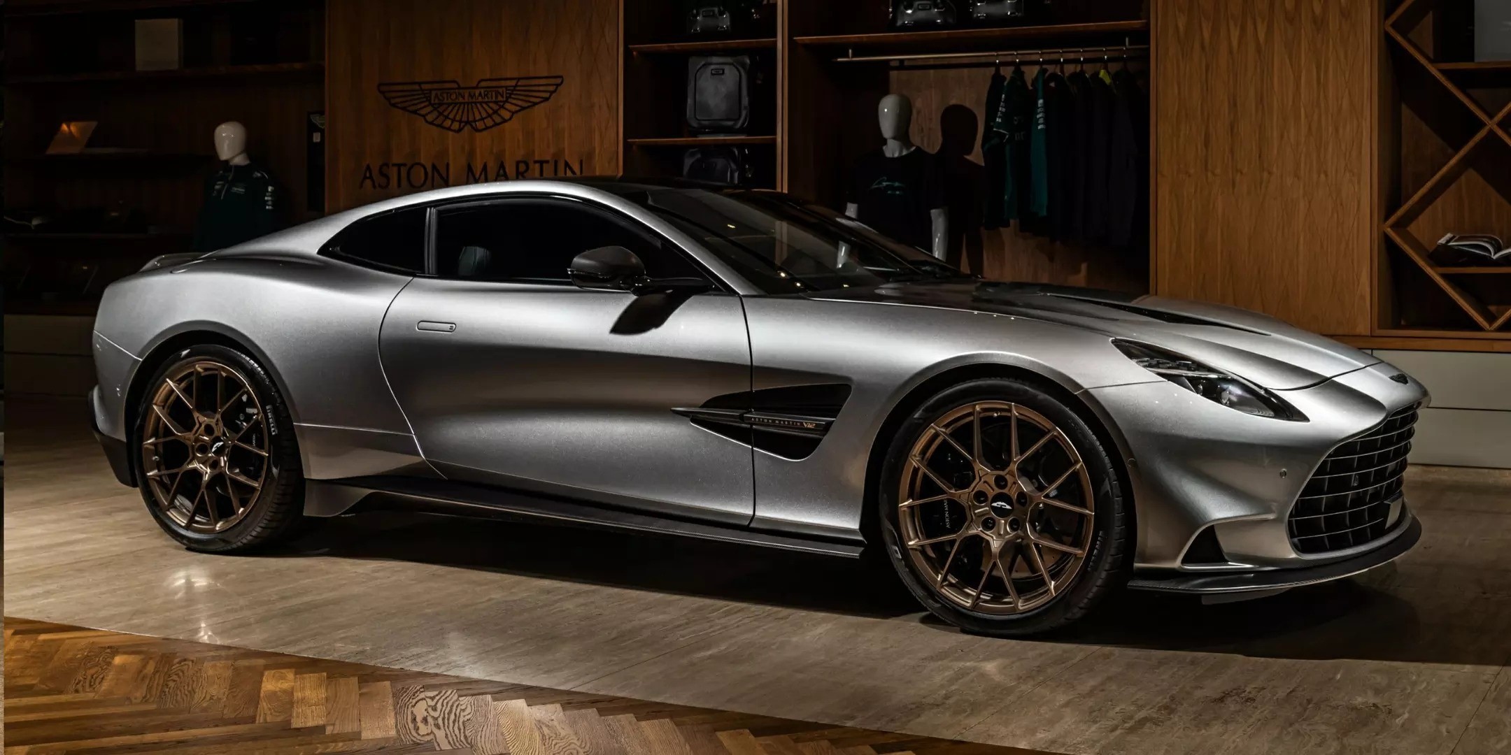 Aston Martin Vanquish#阿斯顿马丁##astonmartin