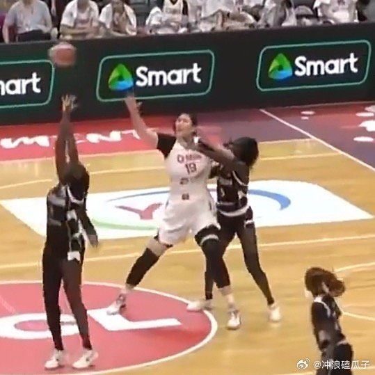 四个人防不住张子宇我滴娘唉，人家都在创造多打少的机会，我们是最牛逼的战术，1打4