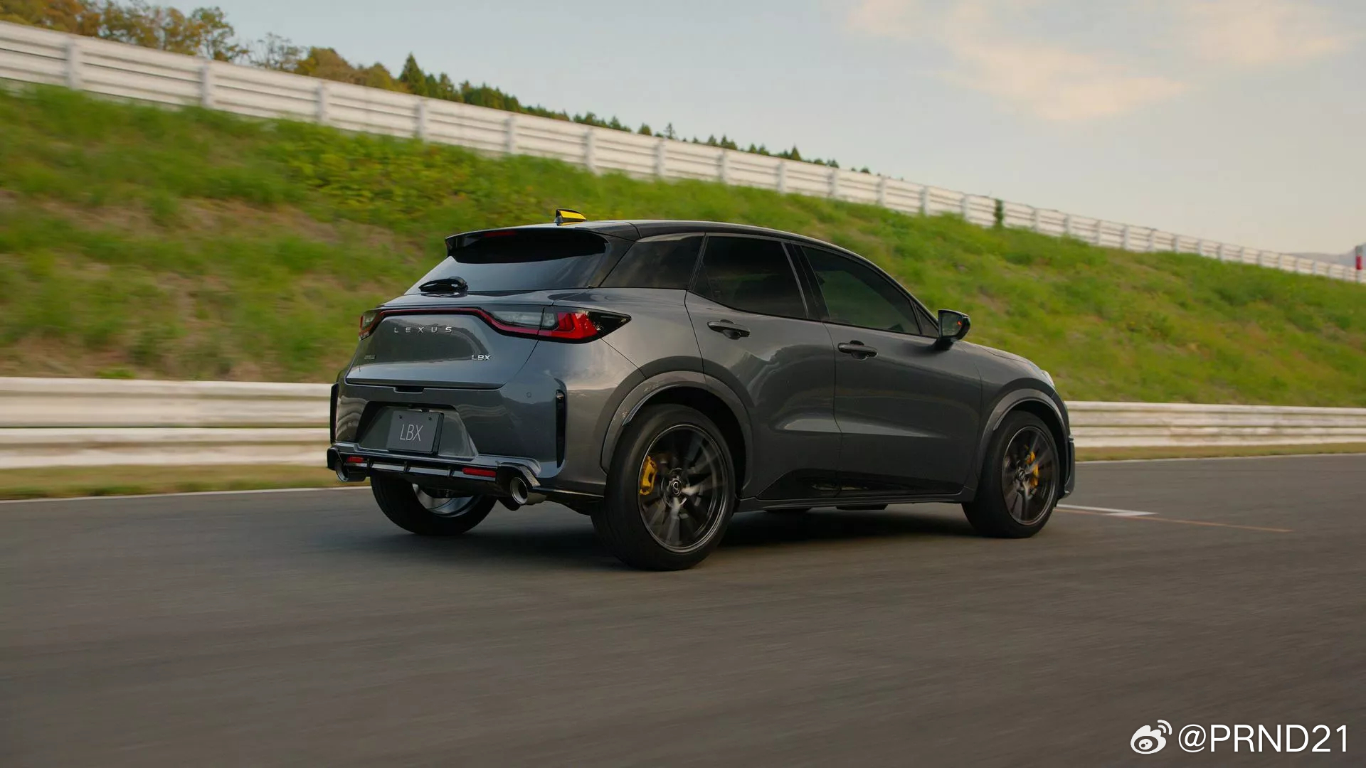 整天倒闭的丰田公布了2月份的汽车销量，降低了足足2.3%，只有80.7万辆。妇科