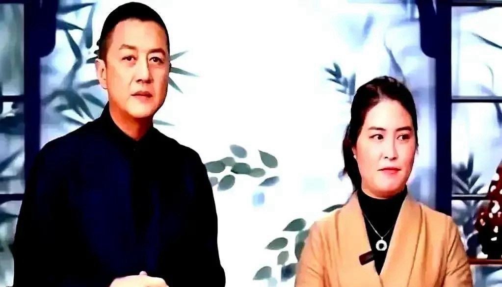 李亚鹏这波劝退式带货太狠了茶厂老板娘直播当场黑脸石化 助理三字提醒后全场沸腾谁能