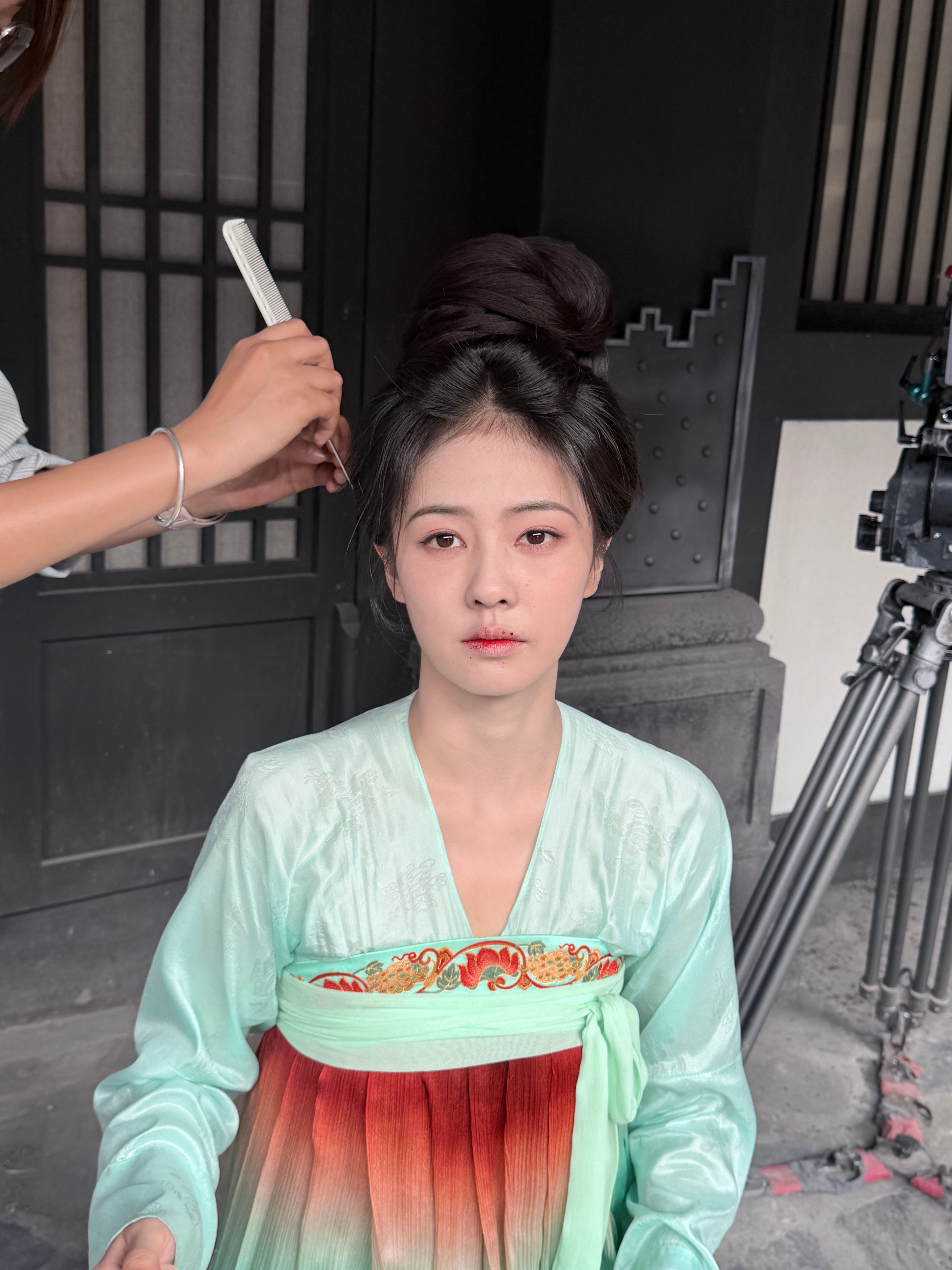 莫离  🩵白鹿叶璃 🩵白鹿莫离﻿ ﻿ “没有人可以规定风的形状  没有人可以