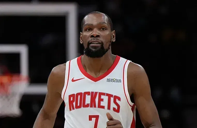 ESPN预测明日比赛：火箭胜率90.7%，灰熊胜率9.3%