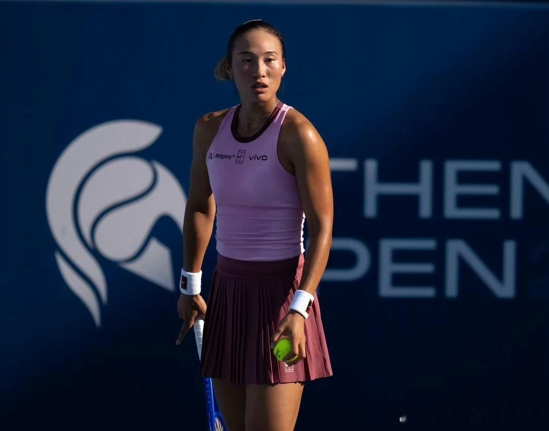 郑钦文vs塔拉鲁德WTA1000🇨🇦罗杰斯杯女单资格赛首轮🇨🇳郑钦文 3