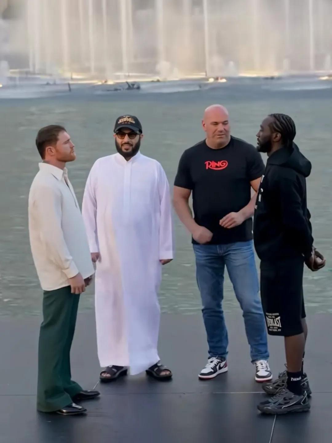 白大拿：我觉得克劳福德是历史上最优秀的拳手，他应该再打几场比赛！半年后我会邀请他