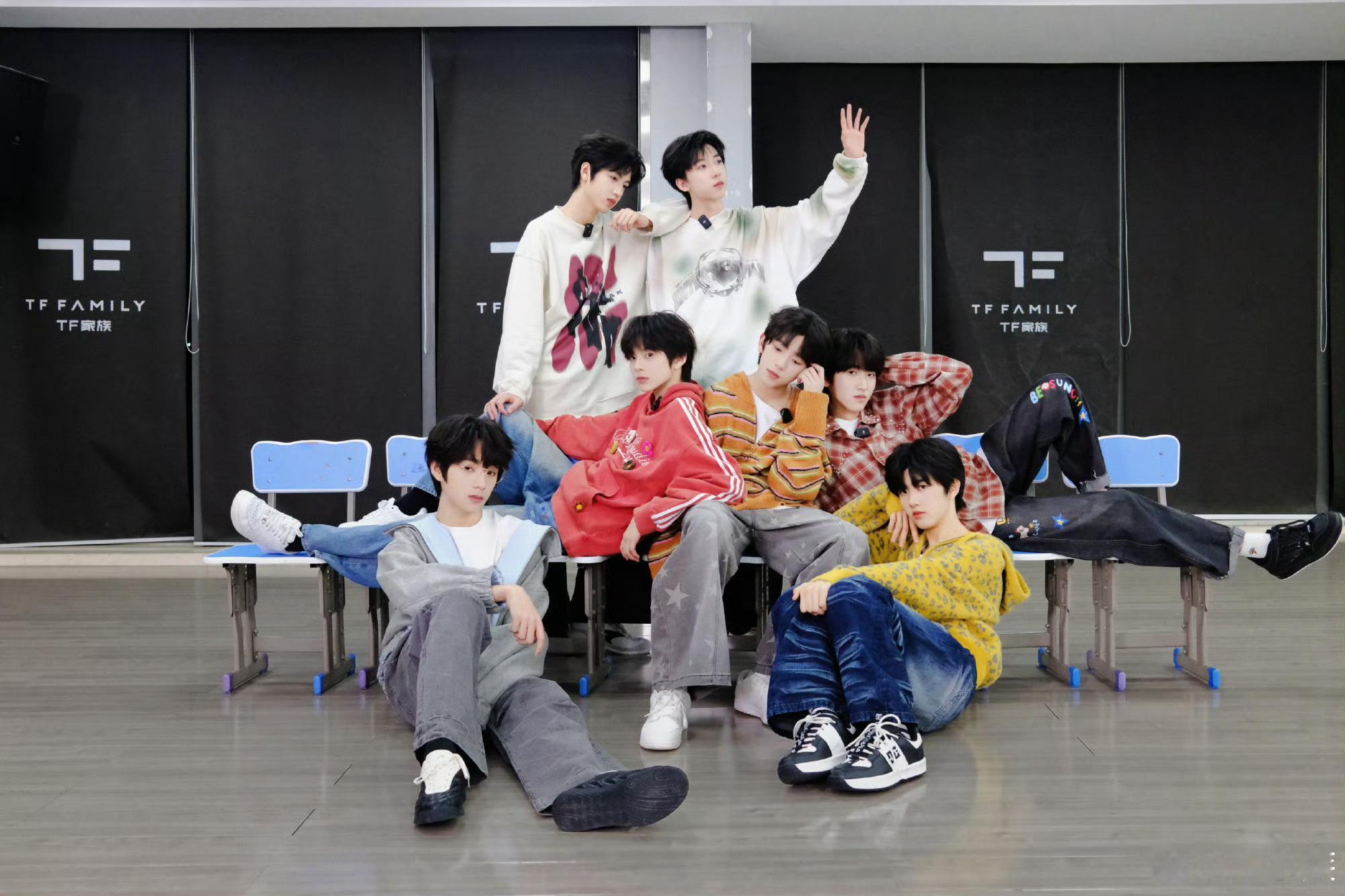 TF四代分一班二班tf家族四代分班 TF家族四代分一班二班，现在一班的成员有杨博