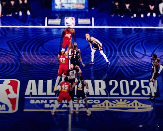 2026年NBA全明星赛要有大变化啦！据ESPN名记爆料，可能采用三队循环赛制，