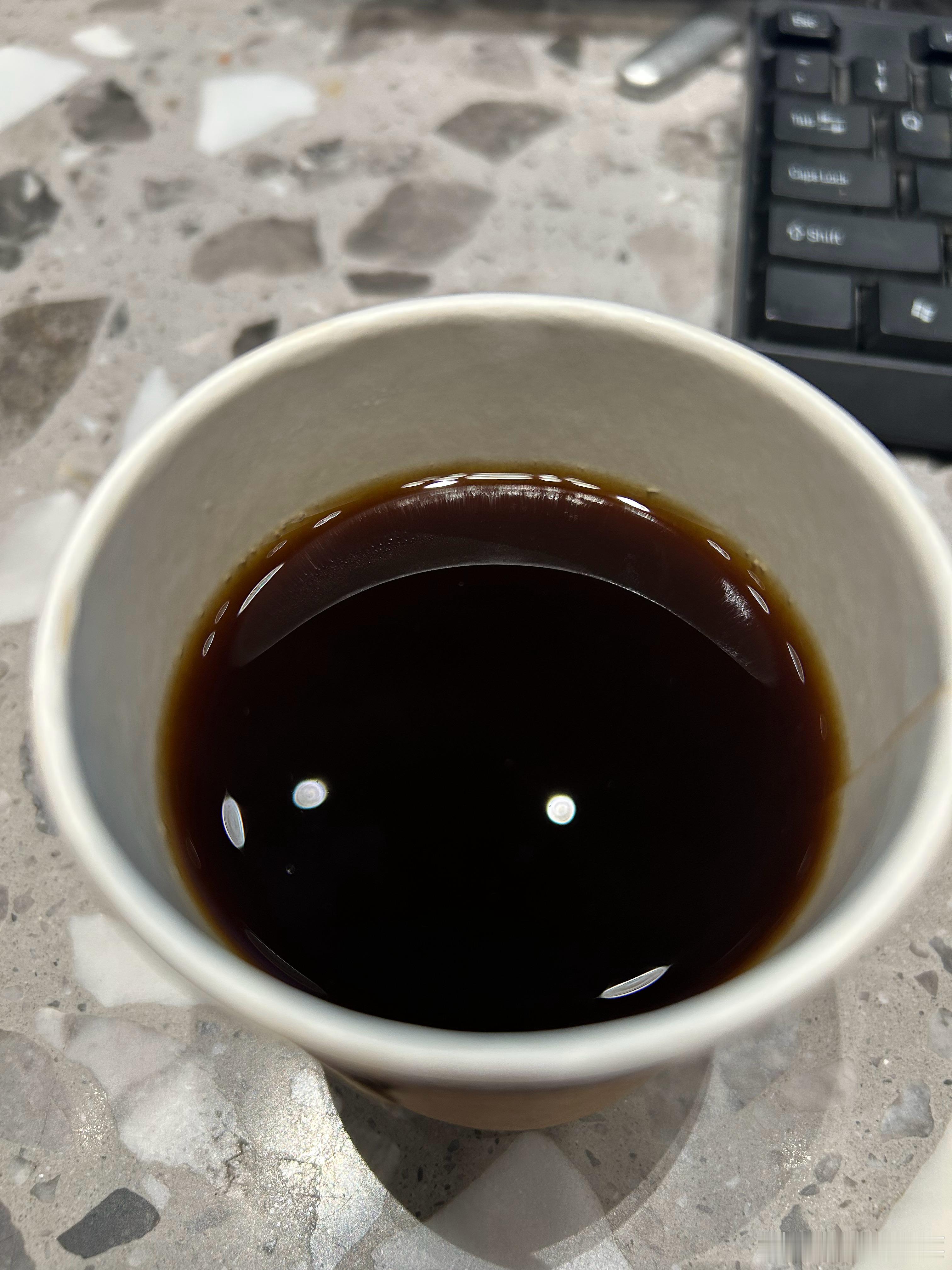 事已至此…再去指责昨天那些烤肉两个小蛋糕一个冰激凌已经没有任何意义了～我只是犯了