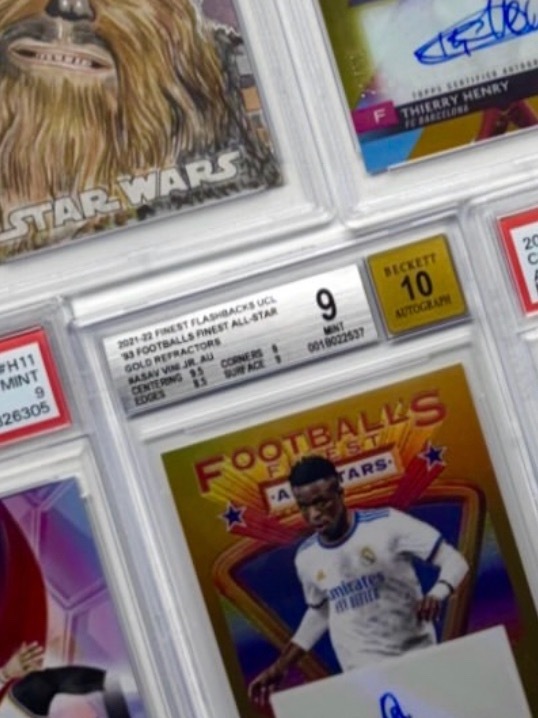 刘老汉还晒了熊的限量球星卡