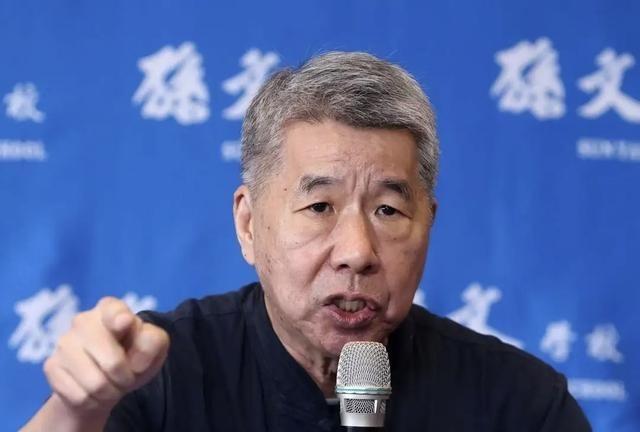 针对国民党军购案的纷争，张亚中5日发表长文，深刻剖析了“3800亿+N”和“80