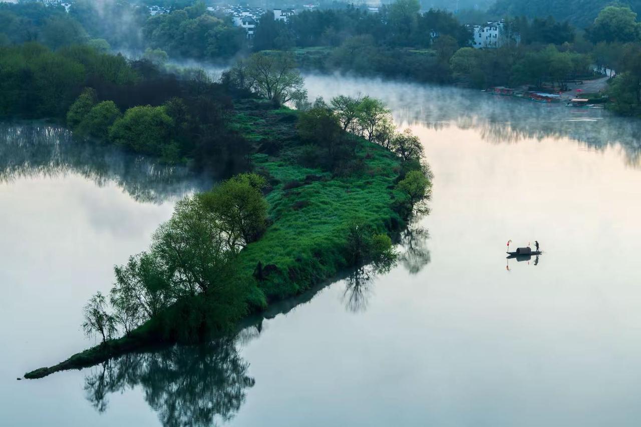 婺源月亮湾。婺源月亮湾旅行摄影的诗意瞬间 诗词中的风景 诗词中的自然景观 原创诗