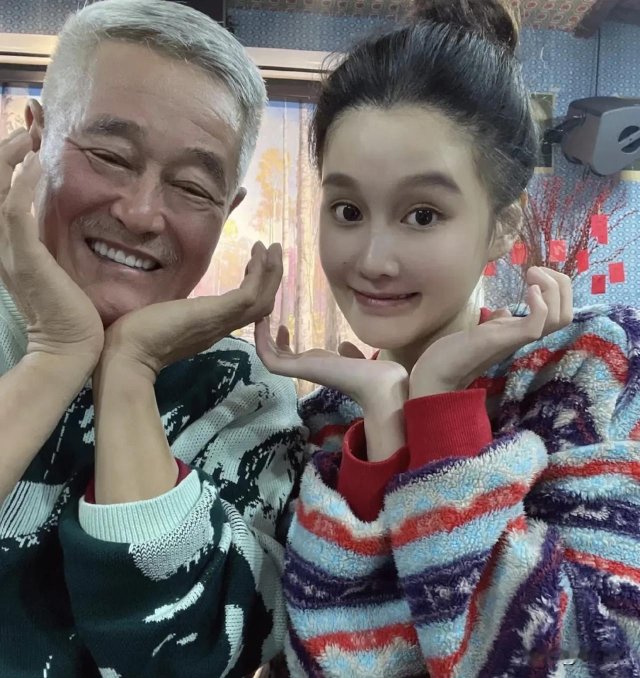 赵本山女儿球球最近抑郁症复发，她甚至是几天说不了话，看来她的抑郁症有点严重呀。