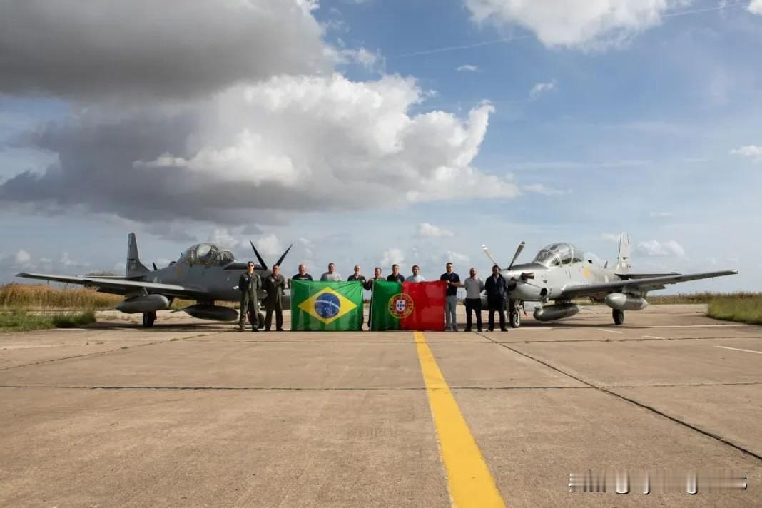 🇵🇹 葡萄牙接收两架A-29N“超级巨嘴鸟”轻型攻击机

11月8日，两架由