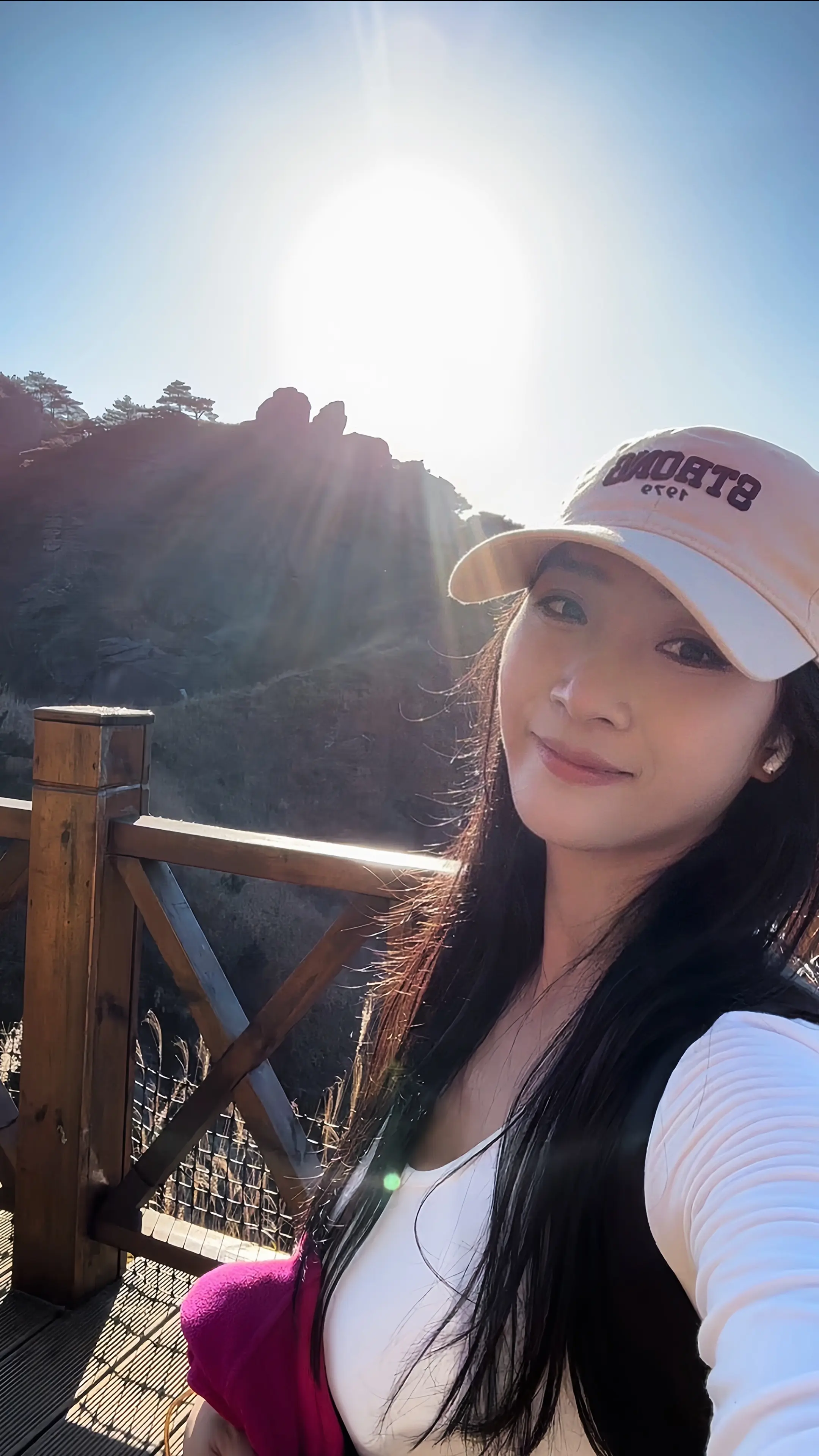 谢谢给我昂贵东西的人 比如真心实意理解我后恪守边界的尊重  比如不掺假...