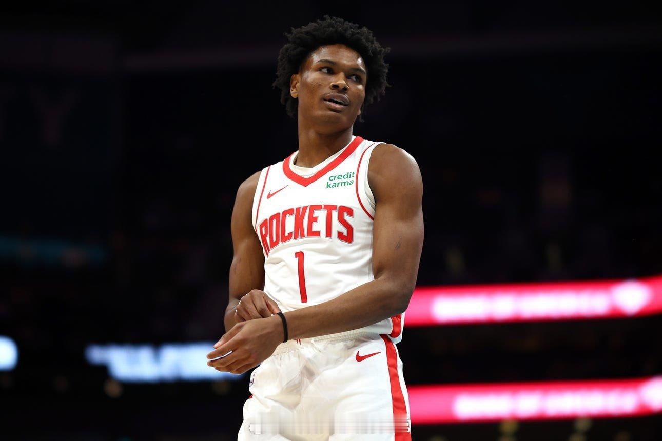 祝阿门23岁生日快乐！阿门汤普森休斯顿火箭