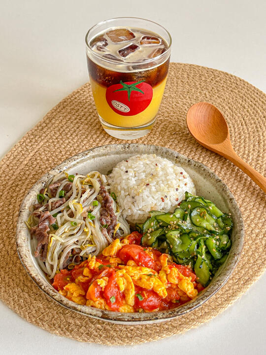 干净饮食🥒盐渍黄瓜牛肉炒豆芽番茄炒蛋🍳