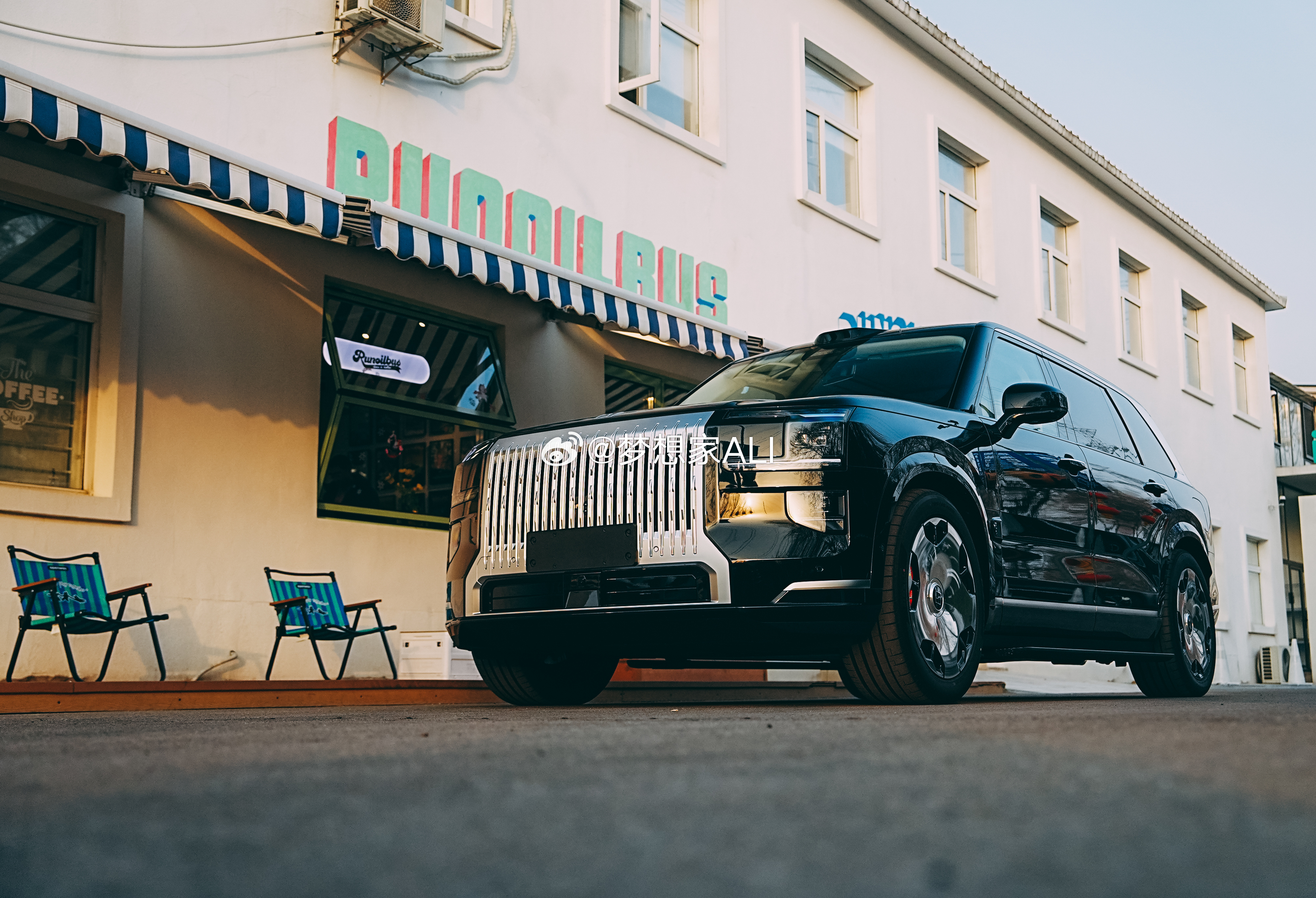 杭州湾库里南空降Runoilbus燃油巴适🔥梦想家ALI