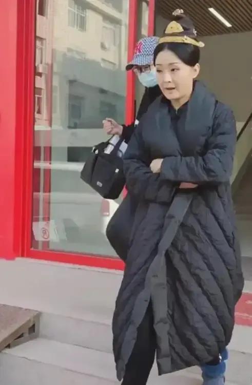 她怎么老成这个样子了，差一点就没认出来！

以前的她多美啊，所扮演的角色大多也是